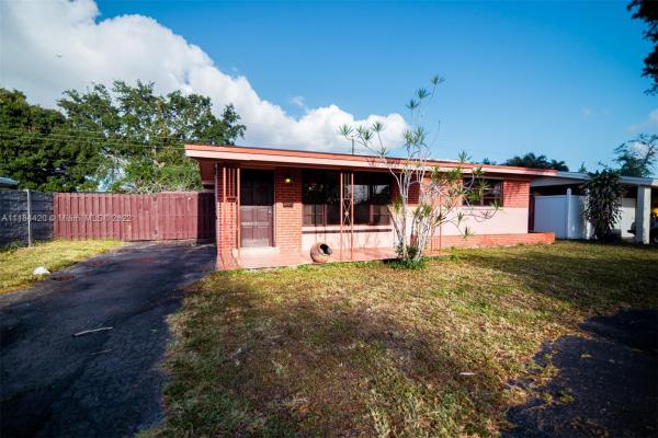Miramar Tropical, 2513 Island Dr, Miramar, Florida 33023, image 2