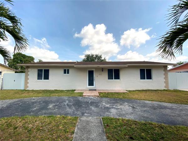 Caseil Heights, 14835 SW 304th Ter, Leisure City, Florida 33033, image 1
