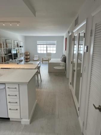 251 Galen Dr, 201 Galen Dr #114, Key Biscayne, Florida 33149, image 1
