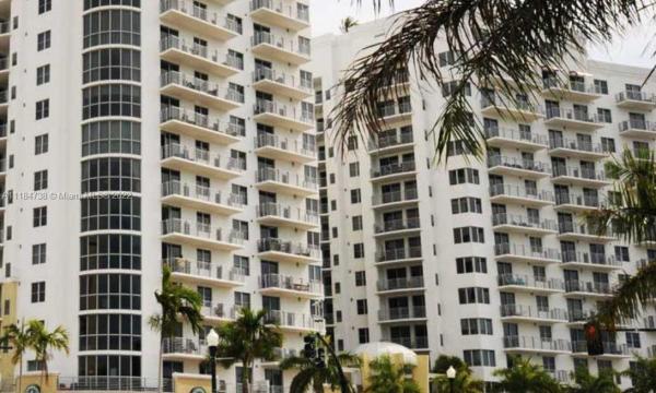 Radius, 1830 Radius Dr #512, Hollywood, Florida 33020, image 2