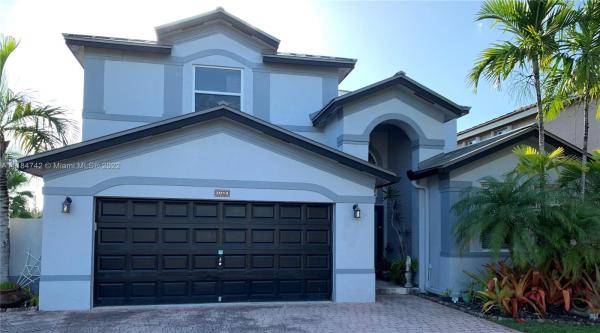 3914 SW 154th Pl, Unincorporated Dade County, Florida 33185, image 2