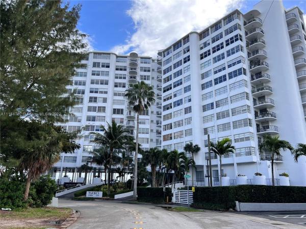 Majorca Towers, 11930 N Bayshore Dr #409, North Miami, Florida 33181, image 1