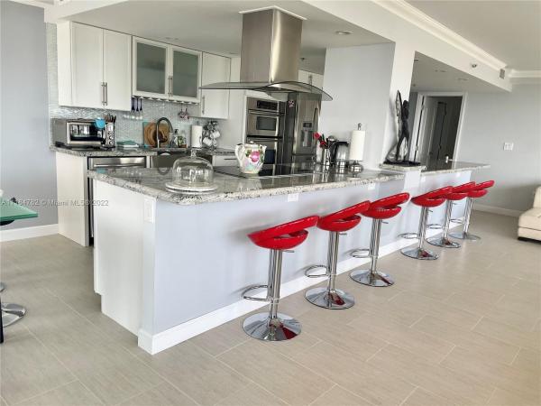Winston Towers 600, 210 174th St #1409, Sunny Isles Beach, Florida 33160, image 2