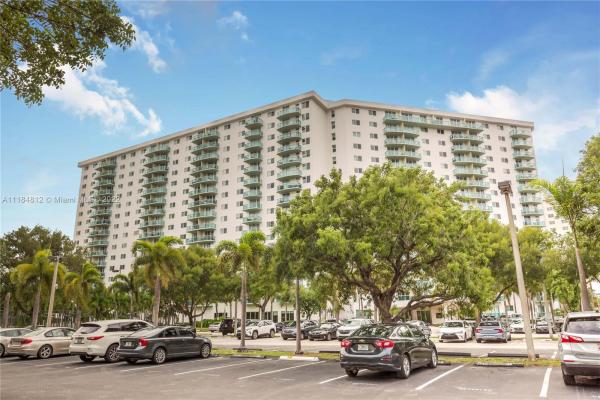 Oceanview B, 19380 Collins Ave #611, Sunny Isles Beach, Florida 33160, image 1