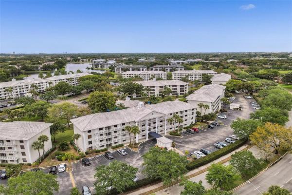 Whitehall 2 Of Pine Island Ridge, 1719 Whitehall Dr #103, Davie, Florida 33324, image 2