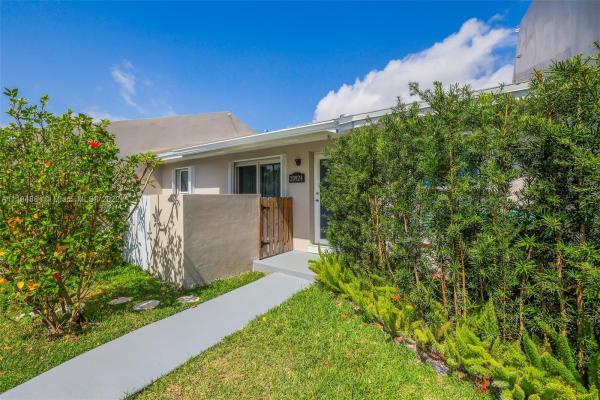 Cutler Creek Club, 20924 SW 103rd Pl #20924, Cutler Bay, Florida 33189, image 1