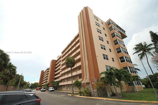 Royal Bahamian West, 1075 NE Miami Gardens Dr #105, Ojus, Florida 33179, image 1