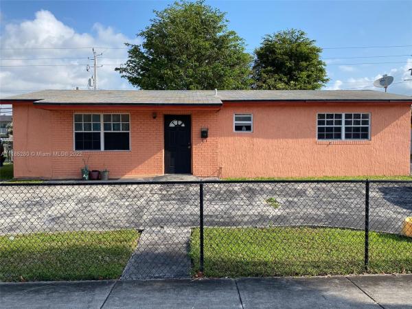 Lake Lucerne, 2541 NW 206th St, Miami Gardens, Florida 33056, image 2
