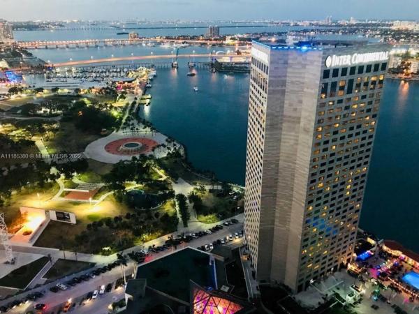 One Miami West, 325 S Biscayne Blvd #4214, Miami, Florida 33131, image 2