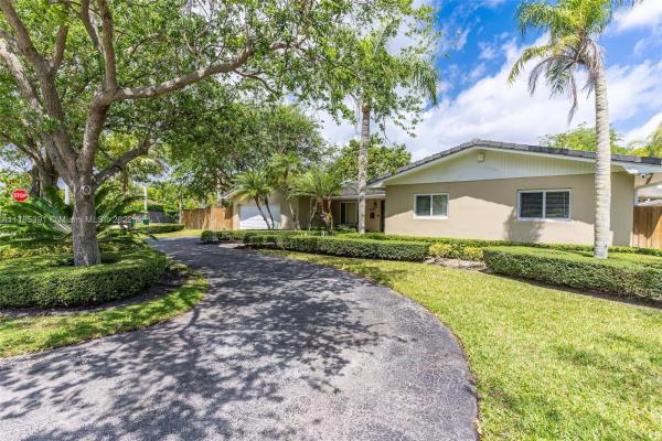 Pine Acres, 10623 SW 116th St, Kendall, Florida 33176, image 2