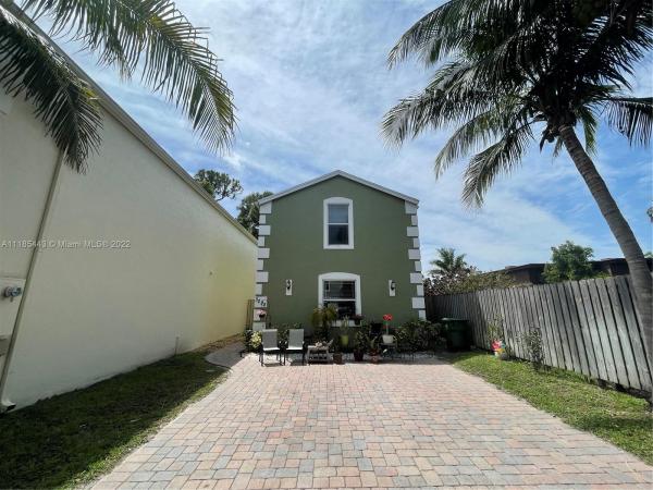 Southwind Springs, 3238 Johns Pl, Palm Springs, Florida 33461, image 1