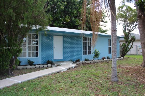 26232 SW 127th Pl, Unincorporated Dade County, Florida 33032, image 2