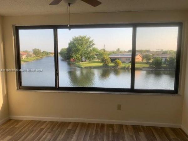 Belfort At Kings Point, 9655 N Belfort Cir #211, Fort Lauderdale, Florida 33321, image 1