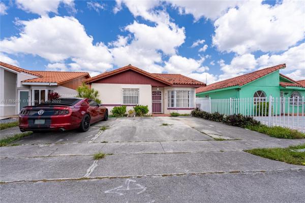 Alameda Jardins, 2419 W 73rd Pl, Hialeah, Florida 33016, image 1