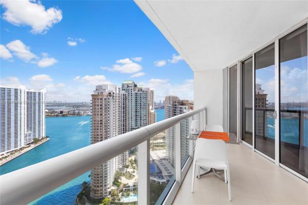 Icon Brickell Tower 2, 495 Brickell Ave #3406, Miami, Florida 33131, image 2