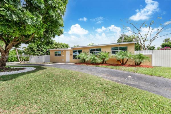 Heftler Homes Sunset Park, 9875 SW 84th St, Kendall, Florida 33173, image 2