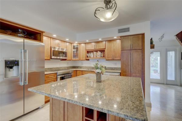 48 NW 45th Ave, Deerfield Beach, Florida 33442, image 2