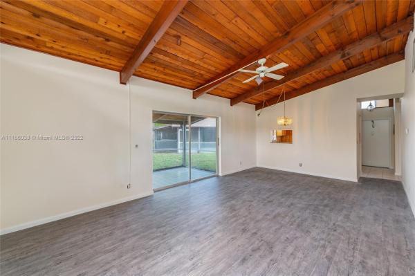 Villas At Carriage Hills Lakeside, 226 Briarwood Cir #3-11, Hollywood, Florida 33024, image 2
