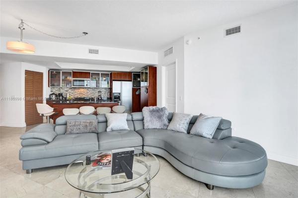 Platinum, 480 NE 30th St #1401, Miami, Florida 33137, image 1