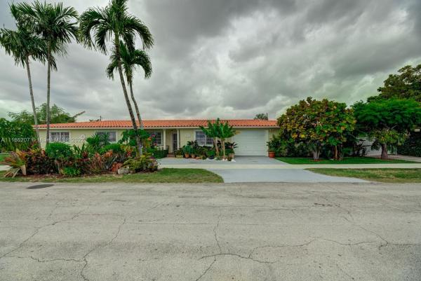 Coral Boulevard, 2250 SW 99th Ave, University Park, Florida 33165, image 1