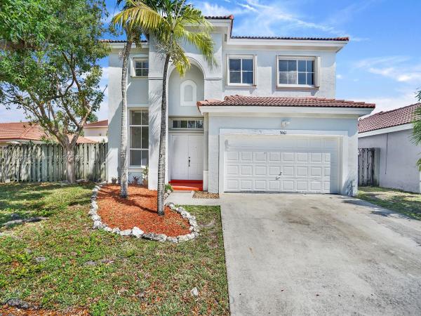 Monterey Lakes, 9061 SW 214th St, Cutler Bay, Florida 33189, image 2