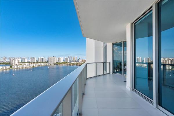 The Reserve At Marina Palms, 17111 Biscayne Blvd #1905, North Miami Beach, Florida 33160, image 2