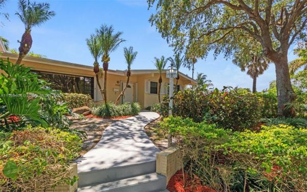 Pine Tree Estates, 7920 SW 132nd St, Pinecrest, Florida 33156, image 1