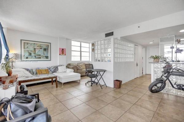 Clearview Towers, 2829 Indian Creek Dr #910, Miami Beach, Florida 33140, image 1