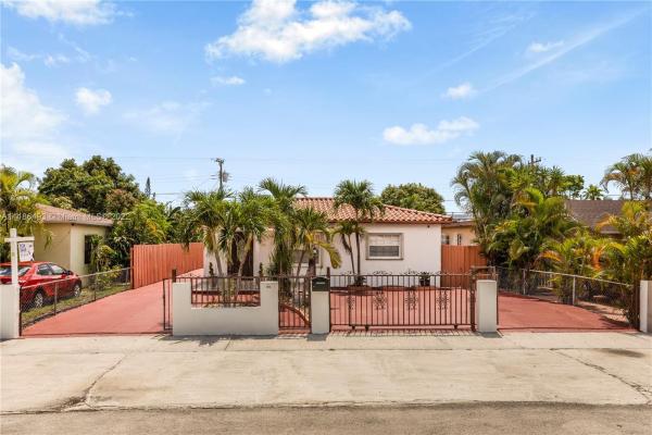Douglas Commercial Center, 781 NW 35th Ct, Miami, Florida 33125, image 1