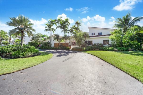 Craigdale Manor, 5804 SW 131st Ter, Pinecrest, Florida 33156, image 1