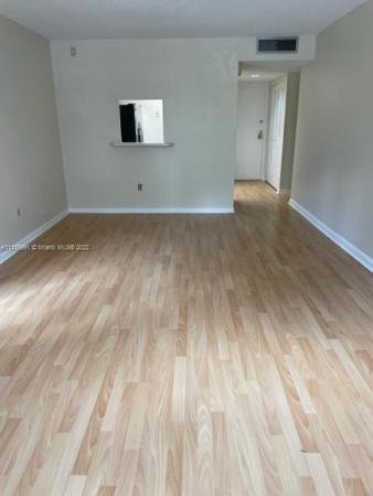 Promenade At Kendale Lakes, 14501 N Kendall Dr #105H, Kendale Lakes, Florida 33186, image 2