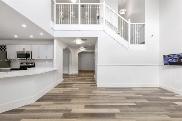 15590 SW 26th Ter, The Hammocks, Florida 33185, image 2