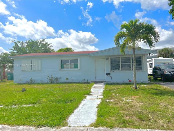 Lake Lucerne, 2040 NW 204th St, Miami Gardens, Florida 33056, image 2