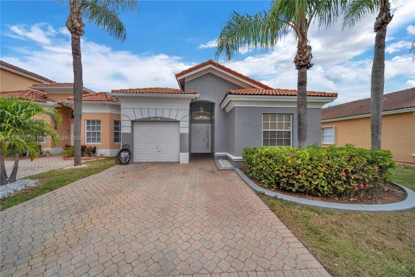 Lennar Townhomes At Forest Lakes, 16351 SW 103rd St, The Hammocks, Florida 33196, image 1