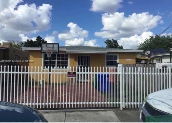 New Haven, 2323 NW 31st St, Miami, Florida 33142, image 1