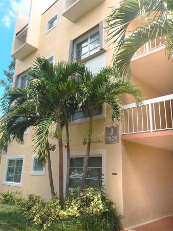 Village Of Kings Creek, 7825 Camino Real #J-107, Glenvar Heights, Florida 33143, image 2