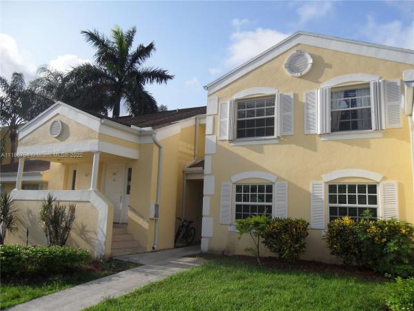 Centergate, 2255 SE 27th Dr #102-E, Homestead, Florida 33035, image 2