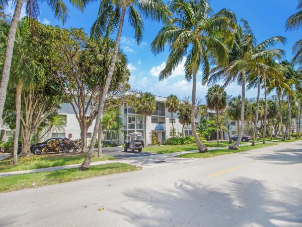 Galen Drive Area, 251 Galen Dr 216 #216 E, Key Biscayne, Florida 33149, image 2