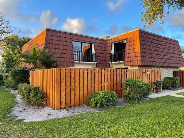 Spanish Wells, 3121 San Fernando Dr, Delray Beach, Florida 33445, image 2