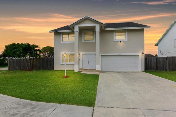 Laguna Pointe, 21970 SW 97th Ct, Cutler Bay, Florida 33190, image 2