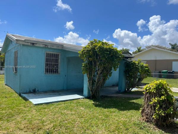 Dixie Pines, 11456 SW 220th St, Goulds, Florida 33170, image 1