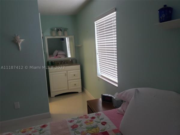 San Sebastian Townhouses, 4456 SW 136th Pl #4456, Kendale Lakes, Florida 33175, image 2