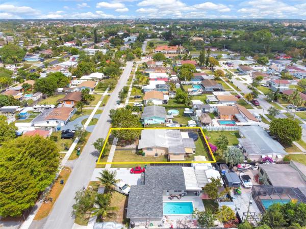 Cutler Ridge, 10000 SW 213th St, Cutler Bay, Florida 33189, image 2