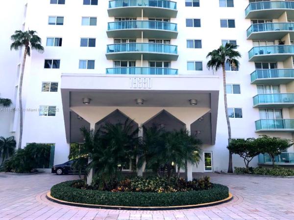 Oceanview B, 19380 Collins Ave #918, Sunny Isles Beach, Florida 33160, image 2