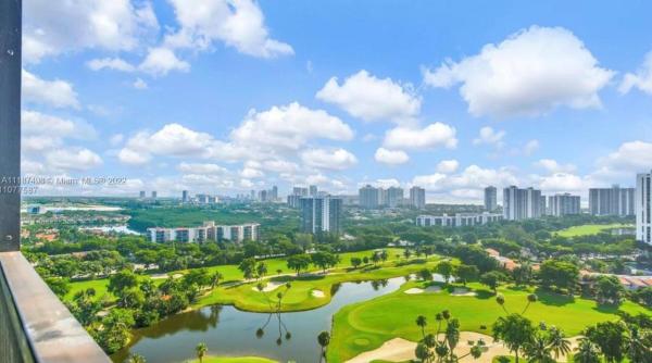 Coronado Tower 3, 20379 W Country Club Dr #2031, Aventura, Florida 33180, image 2