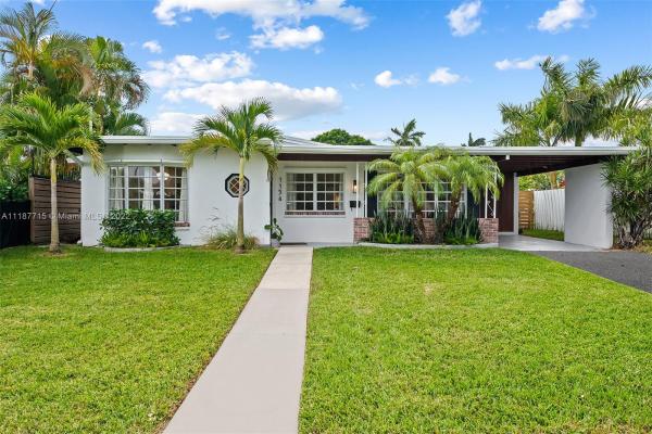 Hollywood Lakes, 1154 Grant St, Hollywood, Florida 33019, image 2