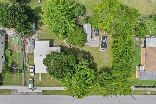 West Perrine No HOA, 10435 SW 174th Ter, West Perrine, Florida 33157, image 2