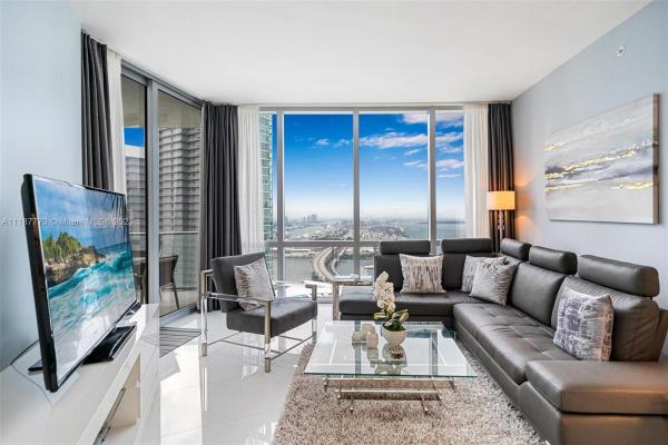 Paramount Miami Worldcenter, 851 NE 1st Ave #3909, Miami, Florida 33132, image 2