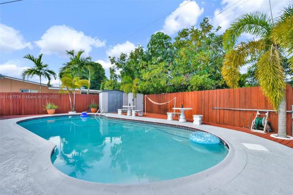 Boulevard Heights, 730 N 64th Ave, Hollywood, Florida 33024, image 2