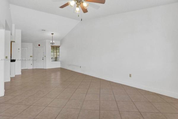 La Hacienda Country Club Of Miami, 18312 NW 68th Ave #J, Country Club, Florida 33015, image 2